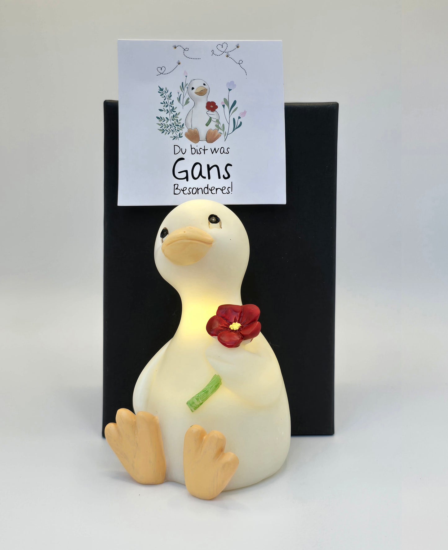 Kleine Gans "Berta" mit LED mit Grußkarte in Geschenkbox