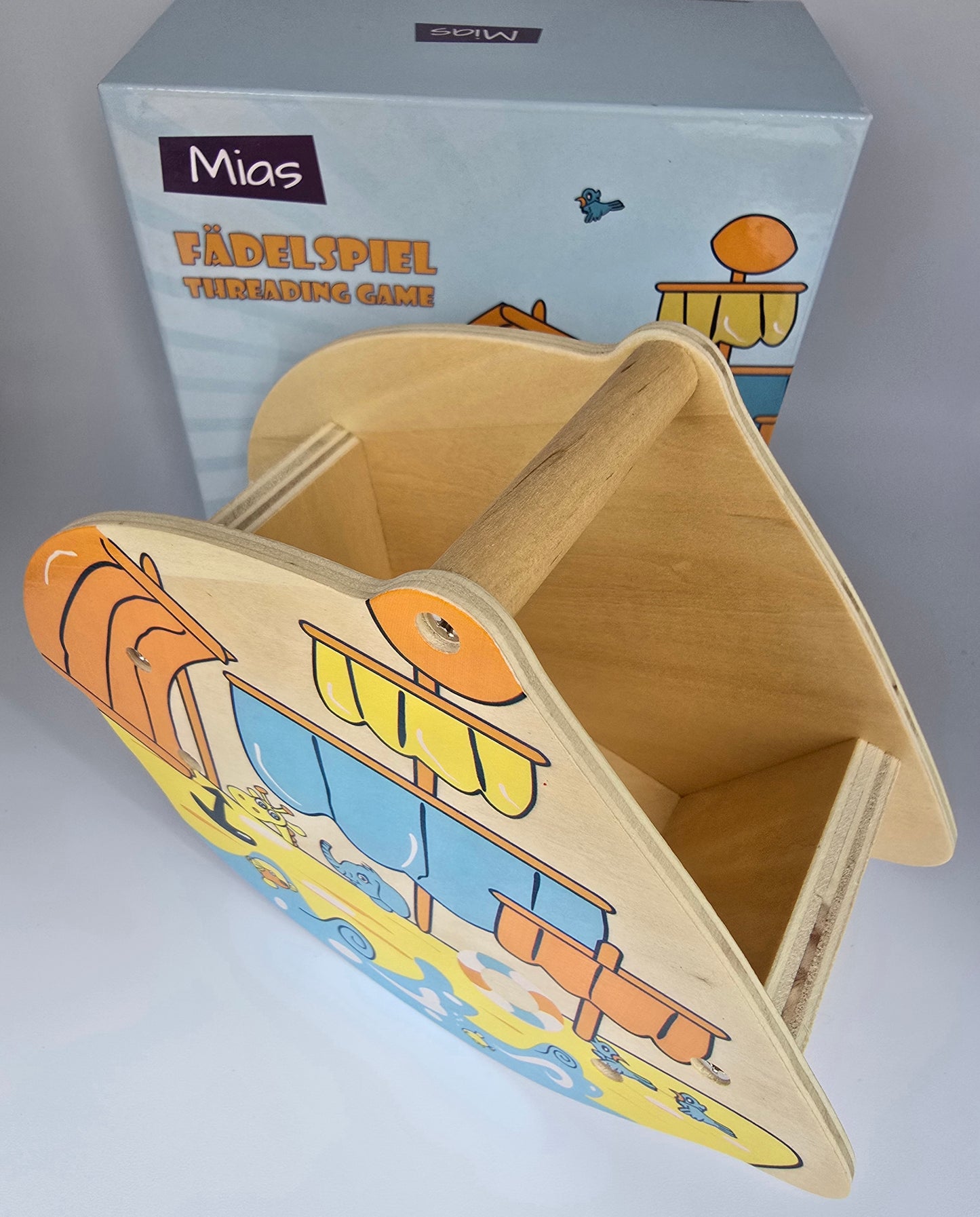 Mias Fädelspiel aus Holz Arche Noah